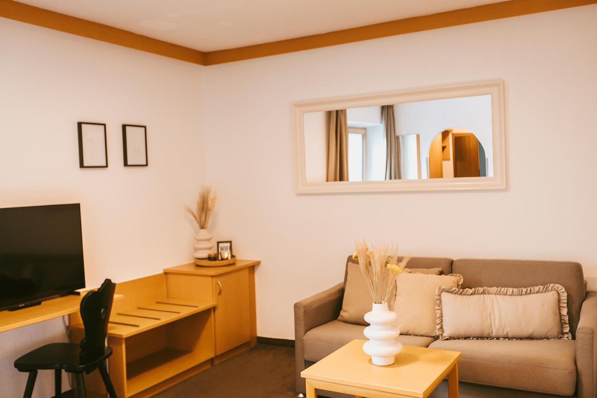 Hotel Gasthof Hirschentenne Stams Ngoại thất bức ảnh