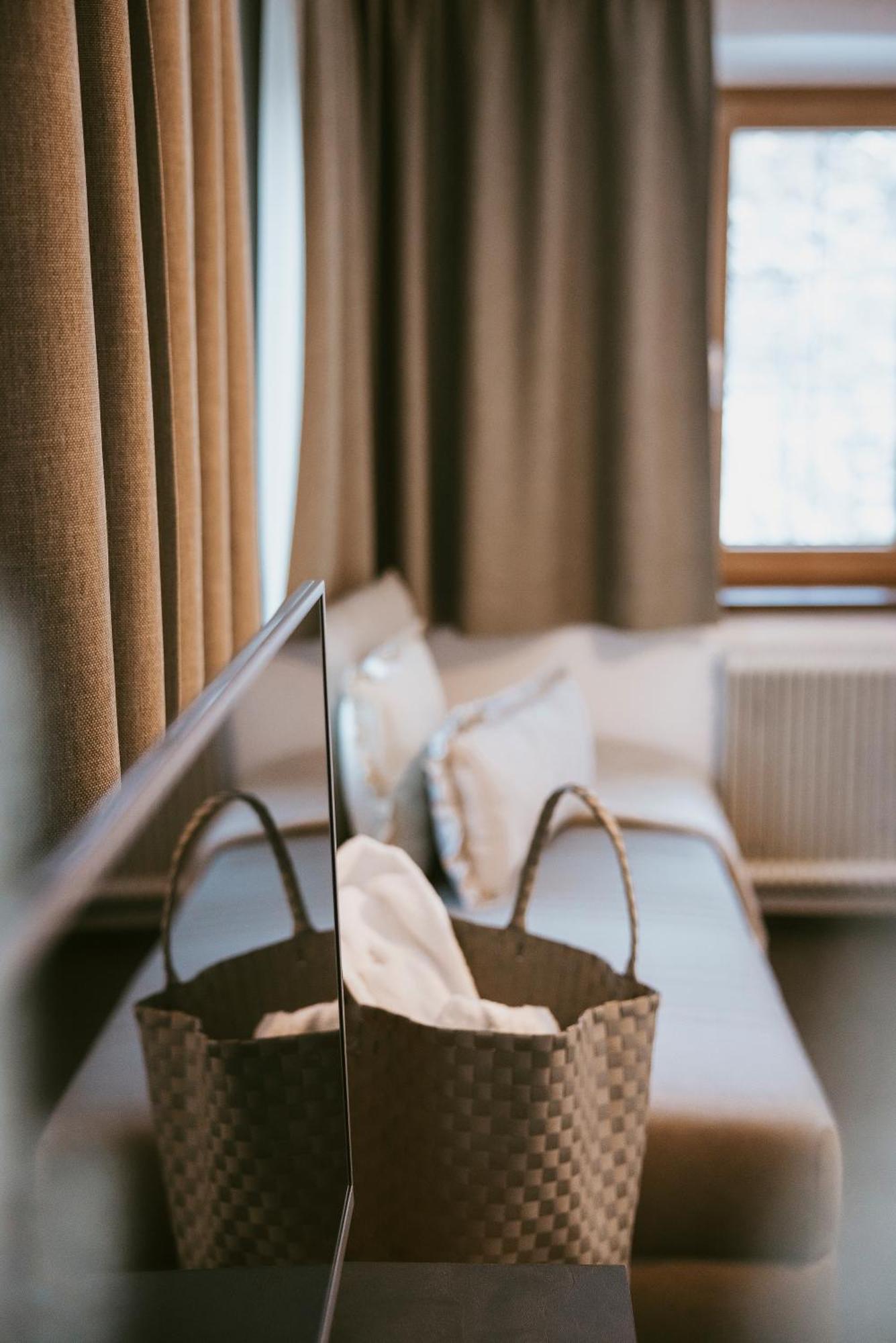 Hotel Gasthof Hirschentenne Stams Ngoại thất bức ảnh