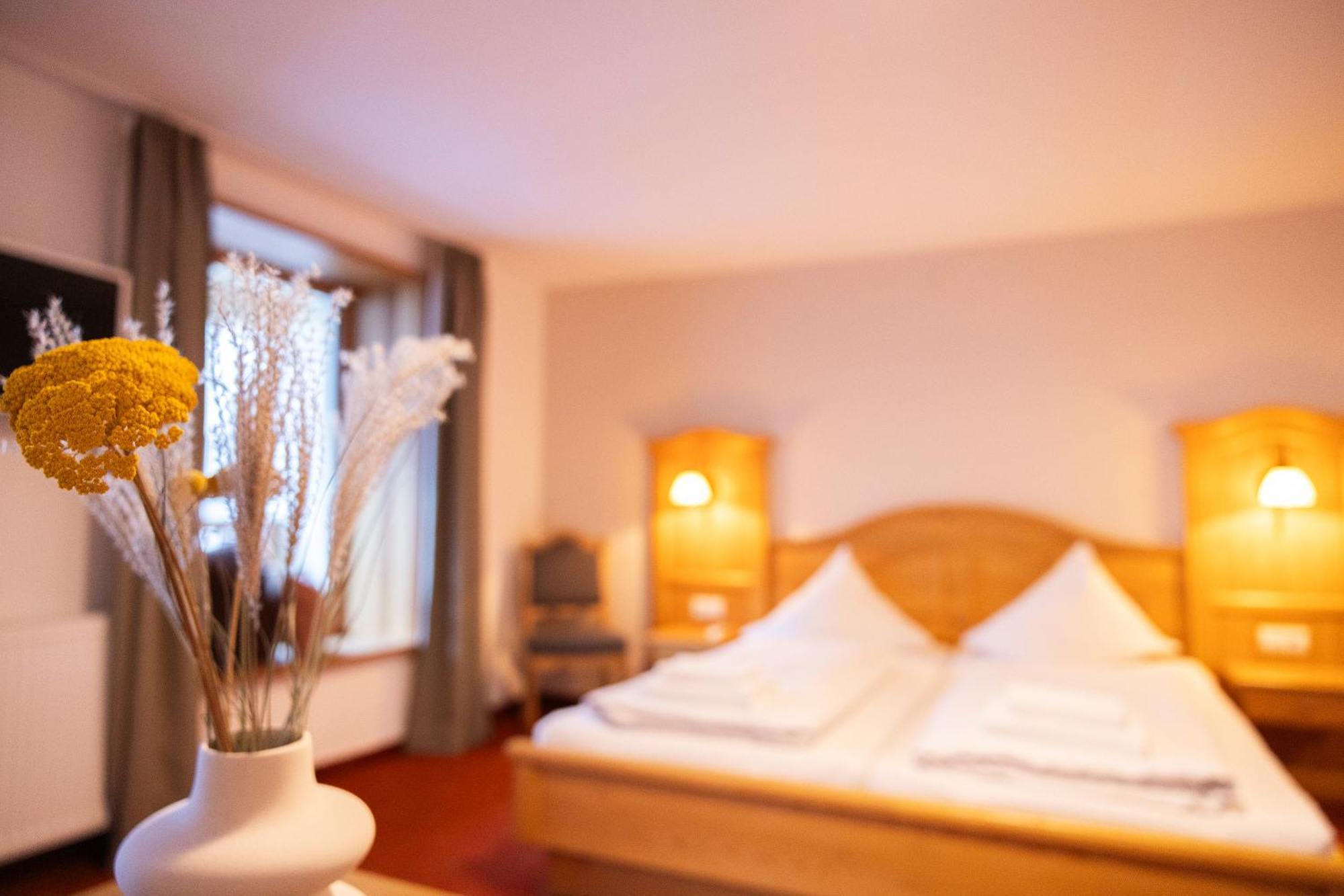 Hotel Gasthof Hirschentenne Stams Ngoại thất bức ảnh