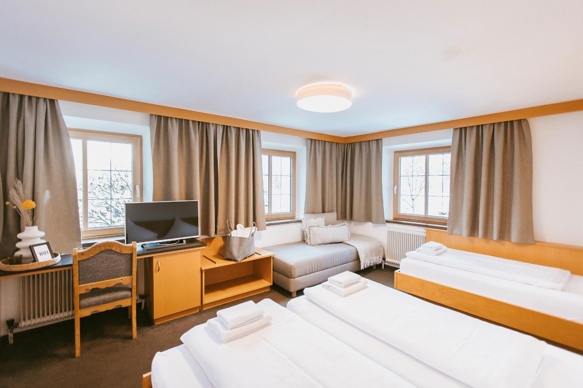 Hotel Gasthof Hirschentenne Stams Ngoại thất bức ảnh